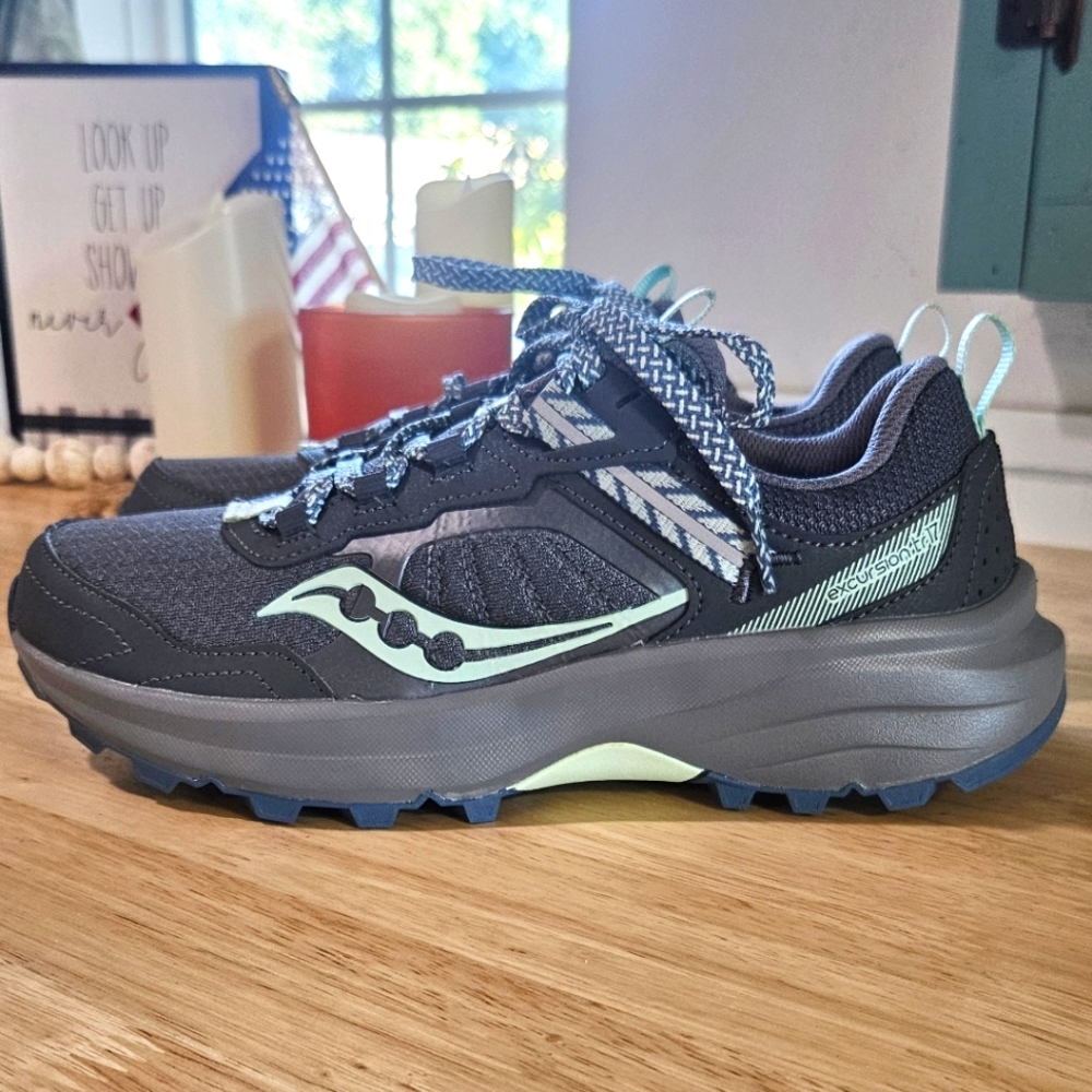 NWT'S - SAUCONY -Excursion TR17 Running Athletic Shoes- Womens 7.5 - Picture 5 of 10